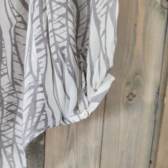 Anthropologie Fei Silk Sheer Blouse Size 4 Small - Picture 10 of 12